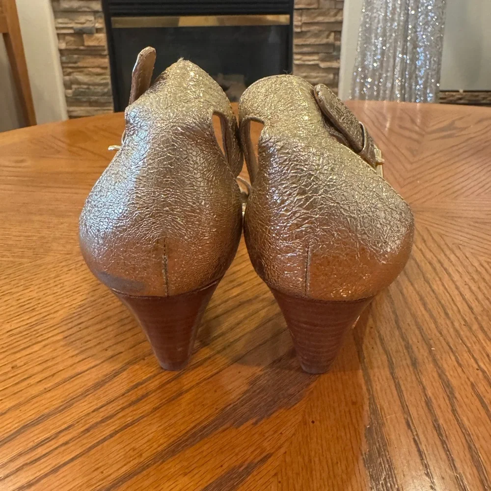 Tory Burch Gold Ankle Strap Wedges 8